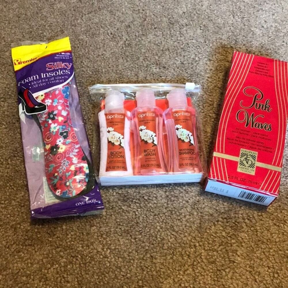Foam insoles and 2 free gifts